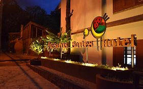 Passaros Suite Hotel